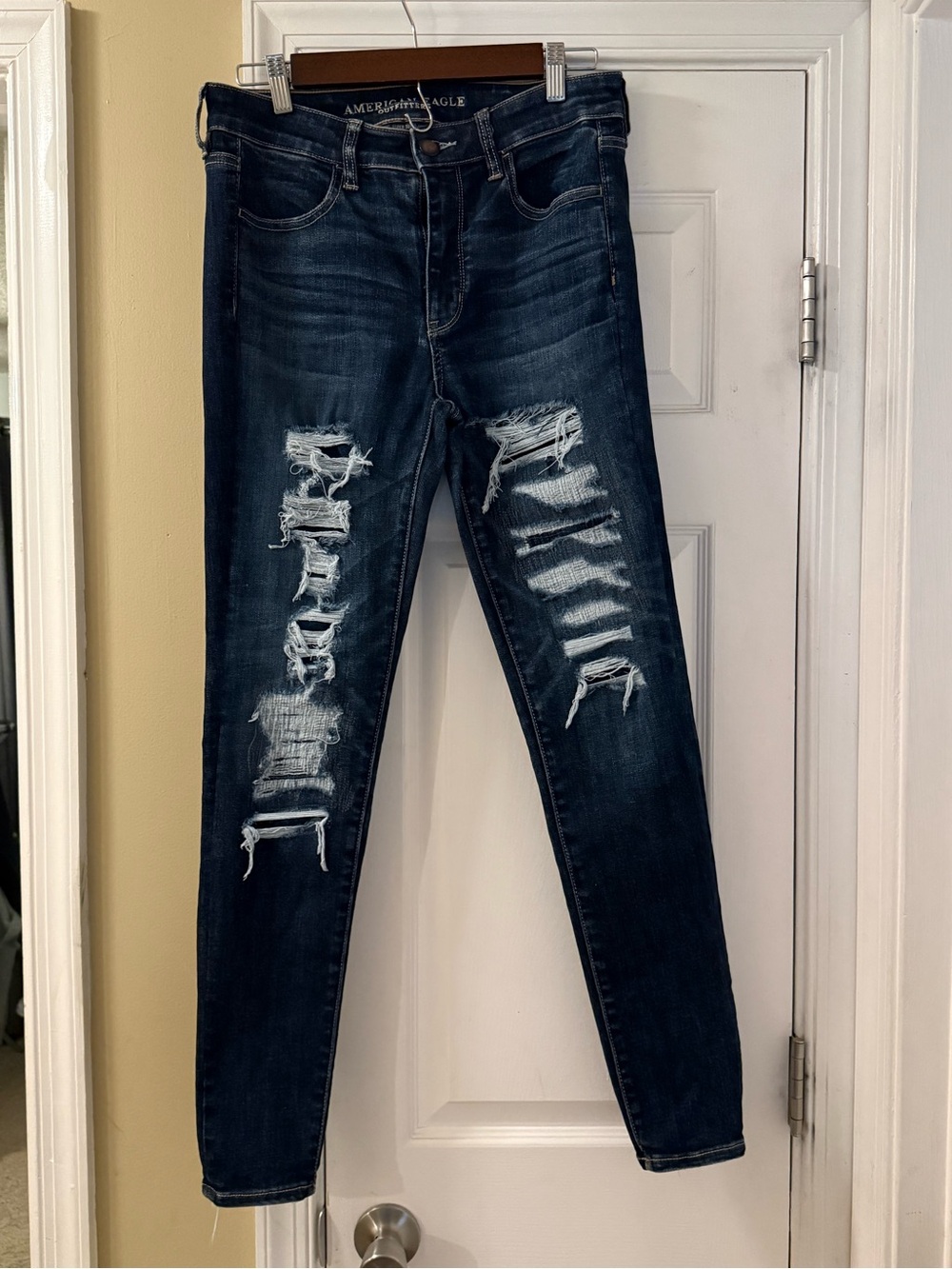 American Eagle Outfitters Ripped Dark Blue Skinny Jeans - Women